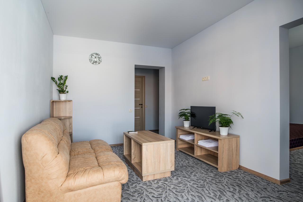 Hôtel Aqua Marina à Kherson Extérieur photo