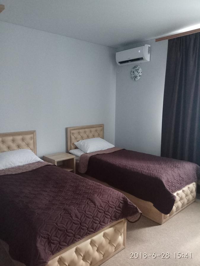 Hôtel Aqua Marina à Kherson Extérieur photo